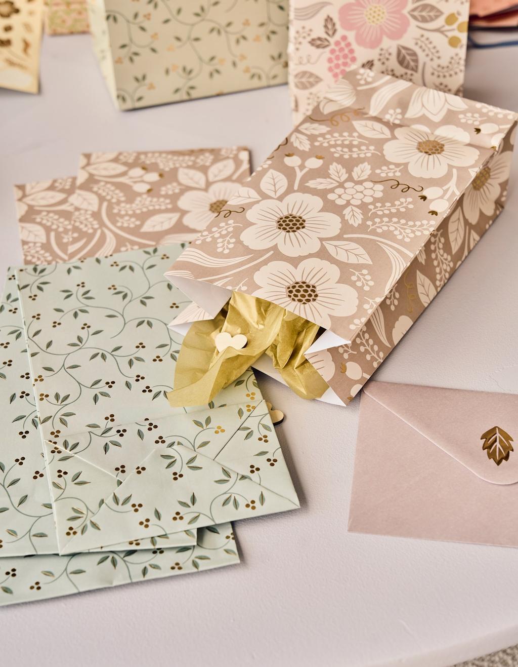 RUSPEPA Confezione Regalo Di Copleanno edia Con Coperchi, Nastro E
