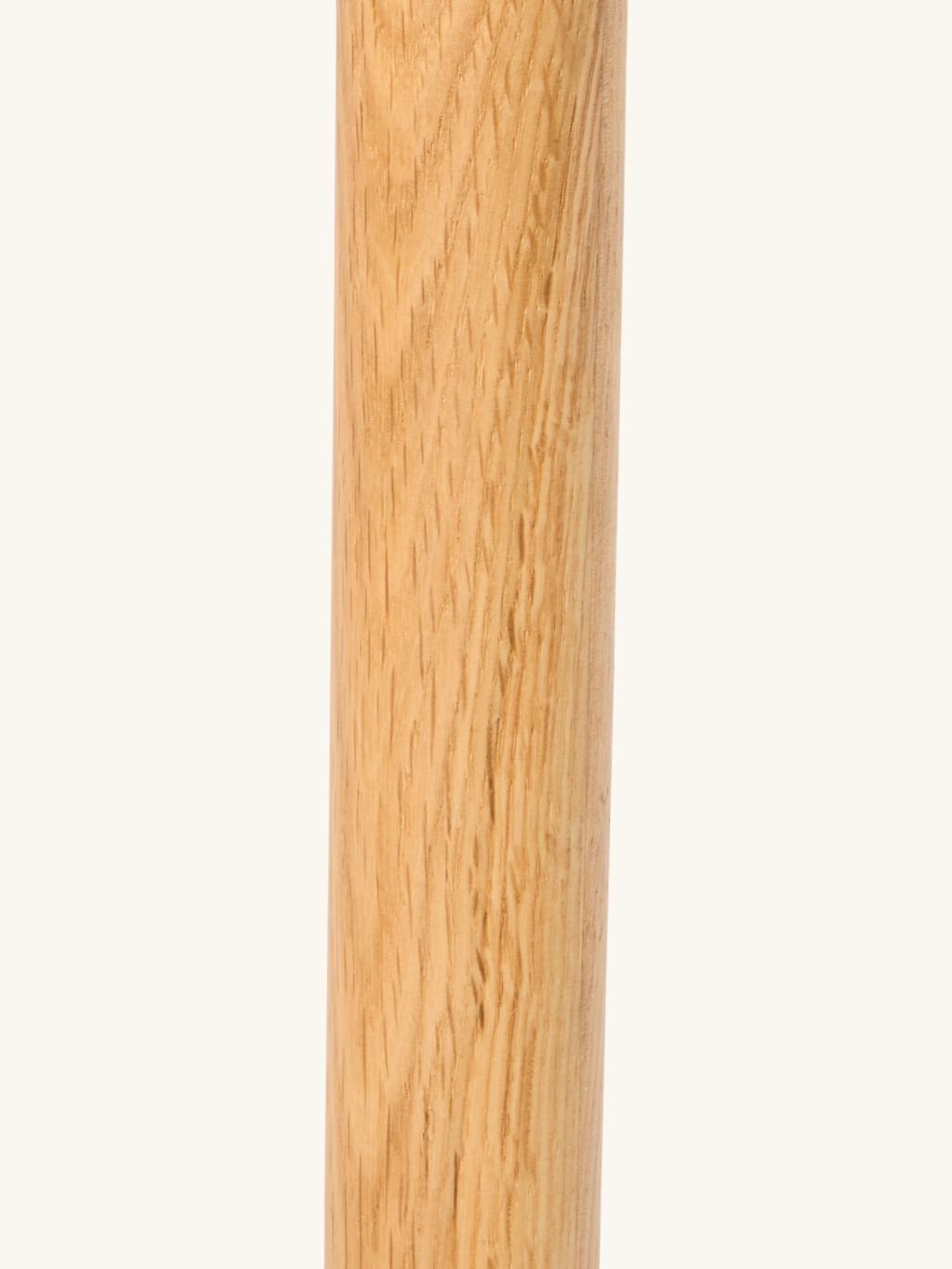 Bois de chêne massif/placage de chêne/MDF. 70 x 36 x 80 cm.