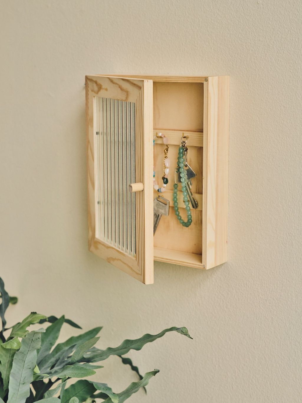 Schlüsselkasten | Kiefernholz/Glas. 18 x 6,2 x 24 cm