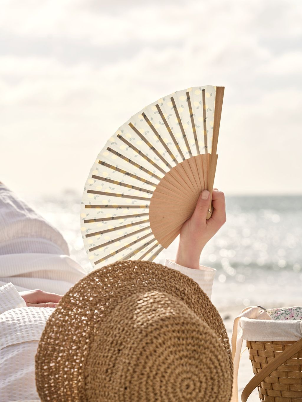 Handwaaier meerkleurig papier fans opvouwbare bamboe waaiers voor bruiloft doe-het-zelf gunsten verjaardagsfeest kinderen geschenken party decoratie DIY 12 stuks